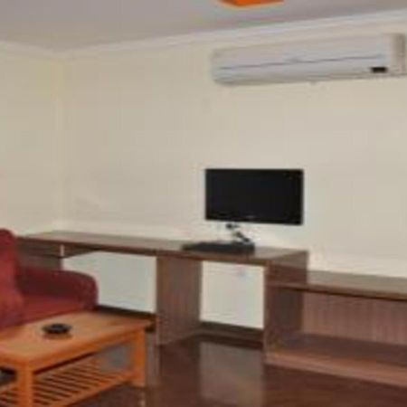 Hotel Pams Mayiladuthurai Bagian luar foto