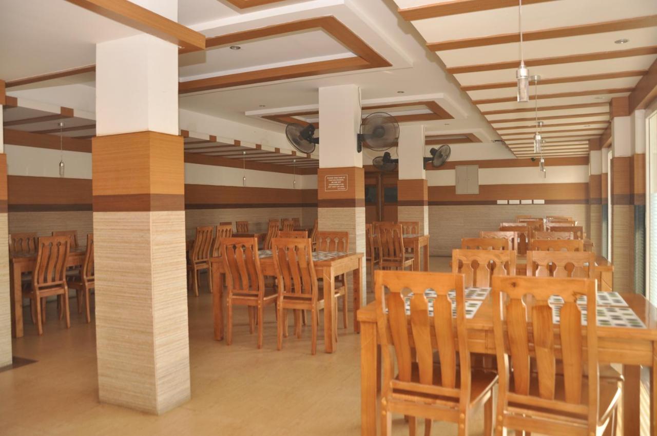 Hotel Pams Mayiladuthurai Bagian luar foto