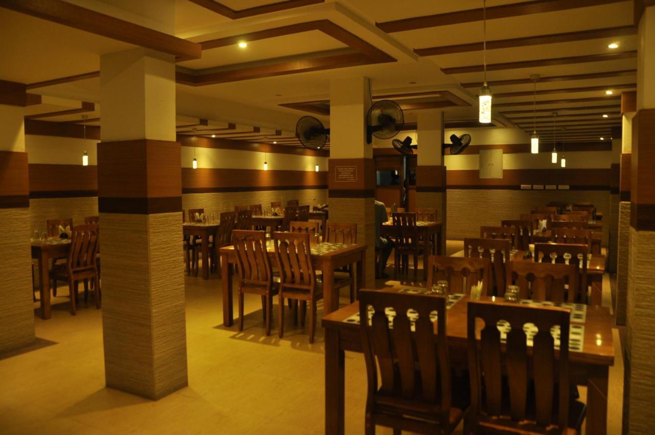 Hotel Pams Mayiladuthurai Bagian luar foto